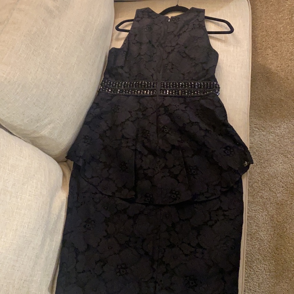 Dress - Picture 5 of 7